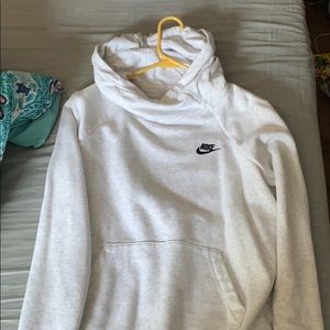 nike sweatshirt